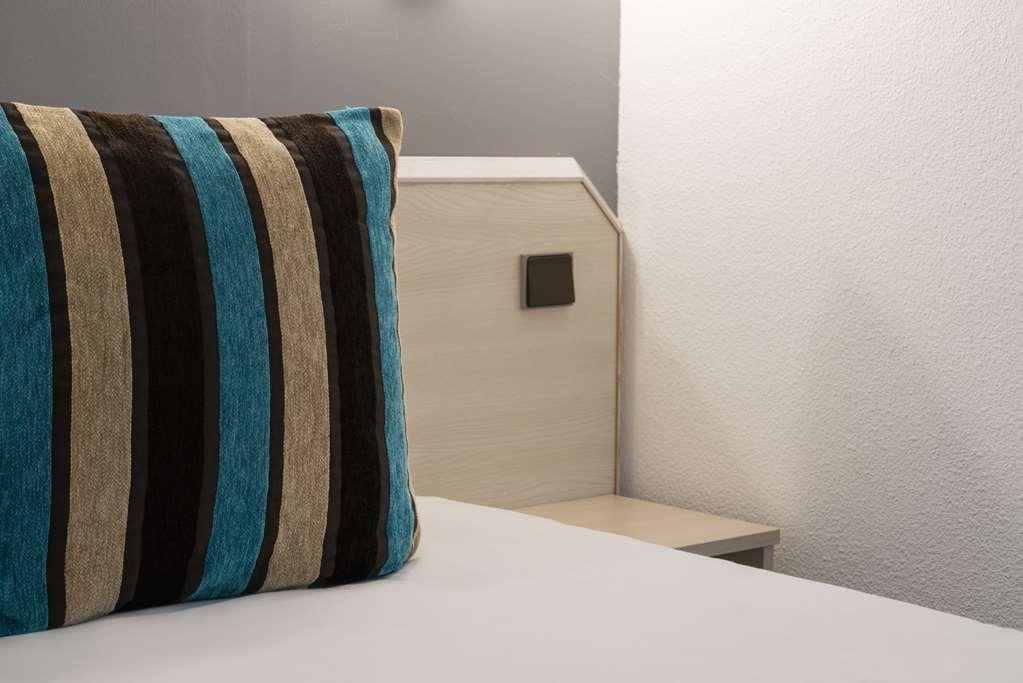 Sure Hotel By Best Western Biarritz Aeroport Anglet Pokoj fotografie